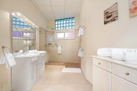 Apartment bathroom at Villa Monaco Adeje Tenerife Apartment bathroom at Villa Monaco Adeje Tenerife