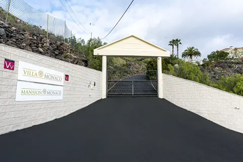 Private gated entrance to Villa Monaco luxury villa in Adeje Tenerife Private gated entrance to Villa Monaco luxury villa in Adeje Tenerife